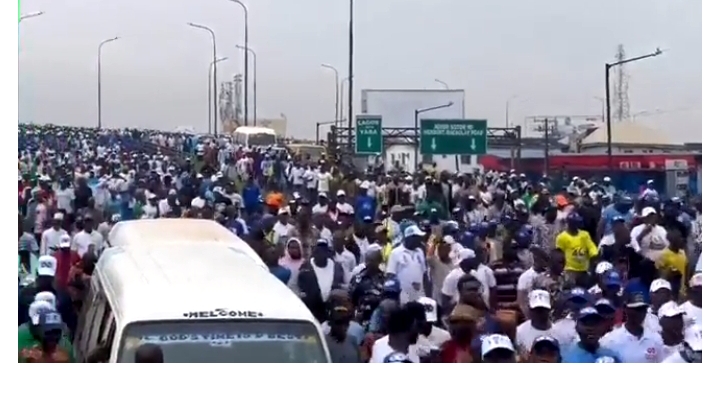[VIDEO]: We Are Owners Of Lagos, APC Supporter Boasts During Rally ...