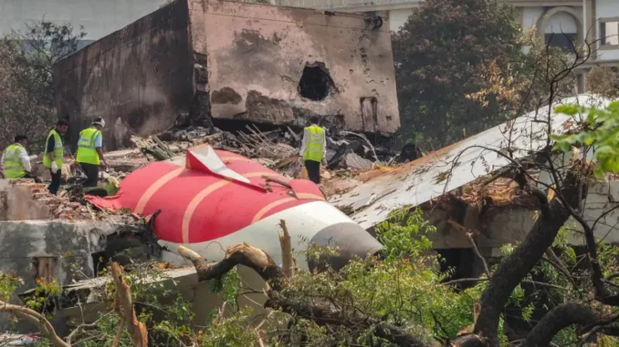 India-plane-crash-2